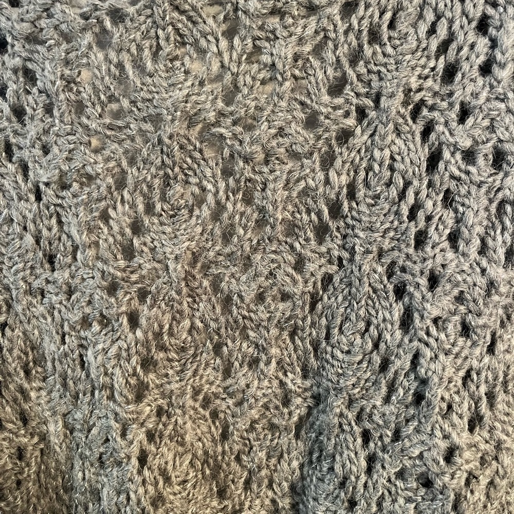 Jones new york collection grey and silver knit cardigan size medium - Picture 6 of 6